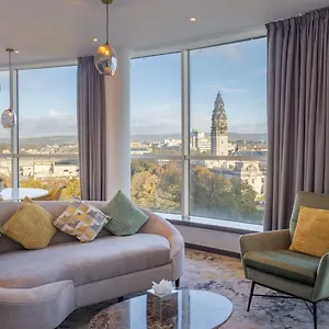 4* Hotel Hilton